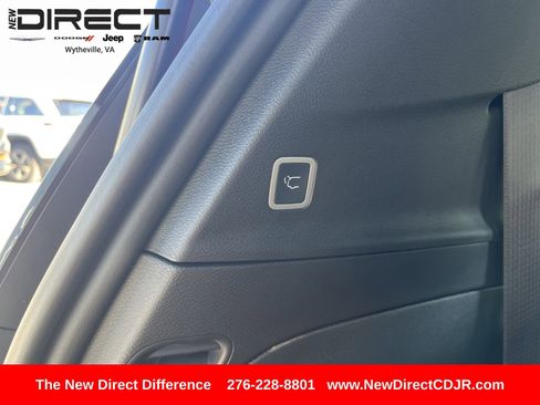 New 2026 Chrysler Pacifica Select image 33