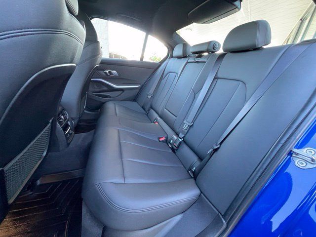 Used 2020 BMW 330i xDrive Sedan w/ M Sport Package AWD/4WD image 27