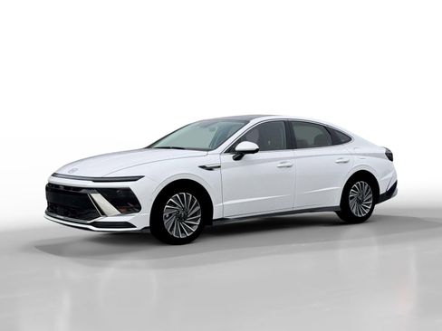 New 2026 Hyundai Sonata Limited FWD image 2
