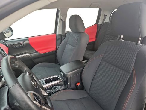 Used 2022 Toyota Tacoma SR5 image 28