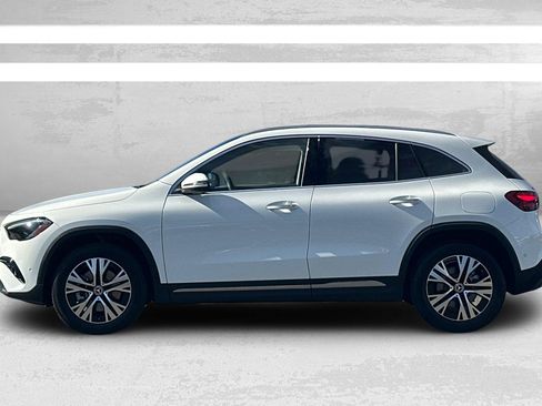 Certified 2025 Mercedes-Benz GLA 250 4MATIC image 7