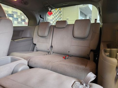 Used 2013 Honda Odyssey EX image 8