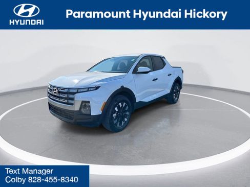 New 2025 Hyundai Santa Cruz SE image 4