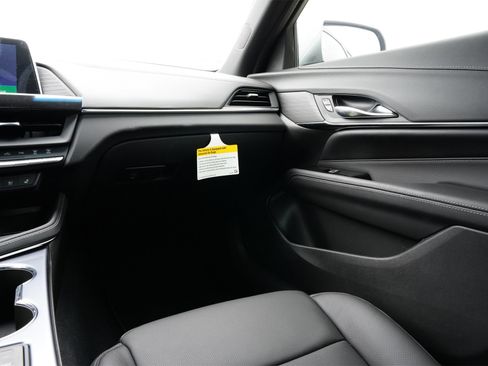 New 2025 Cadillac CT4 Premium Luxury image 8