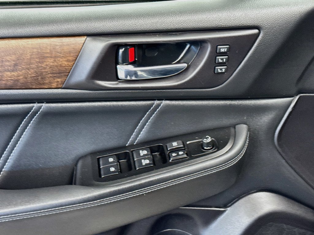Used 2019 Subaru Outback 2.5i Limited AWD/4WD image 16