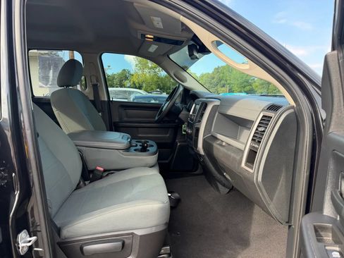 Used 2015 RAM 1500 Express w/ Black Ram 1500 Express Group AWD/4WD image 22