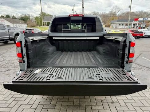 Used 2023 Nissan Frontier PRO-4X w/ Pro Convenience Package image 13