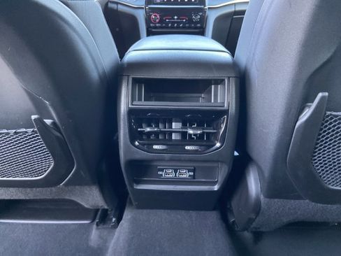 Used 2024 Jeep Grand Cherokee Laredo image 49