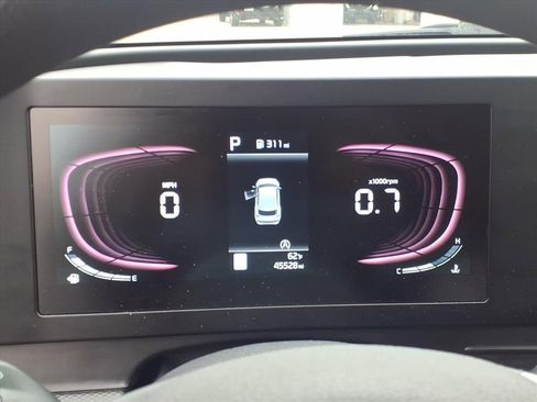 Used 2024 Kia Sportage LX image 18