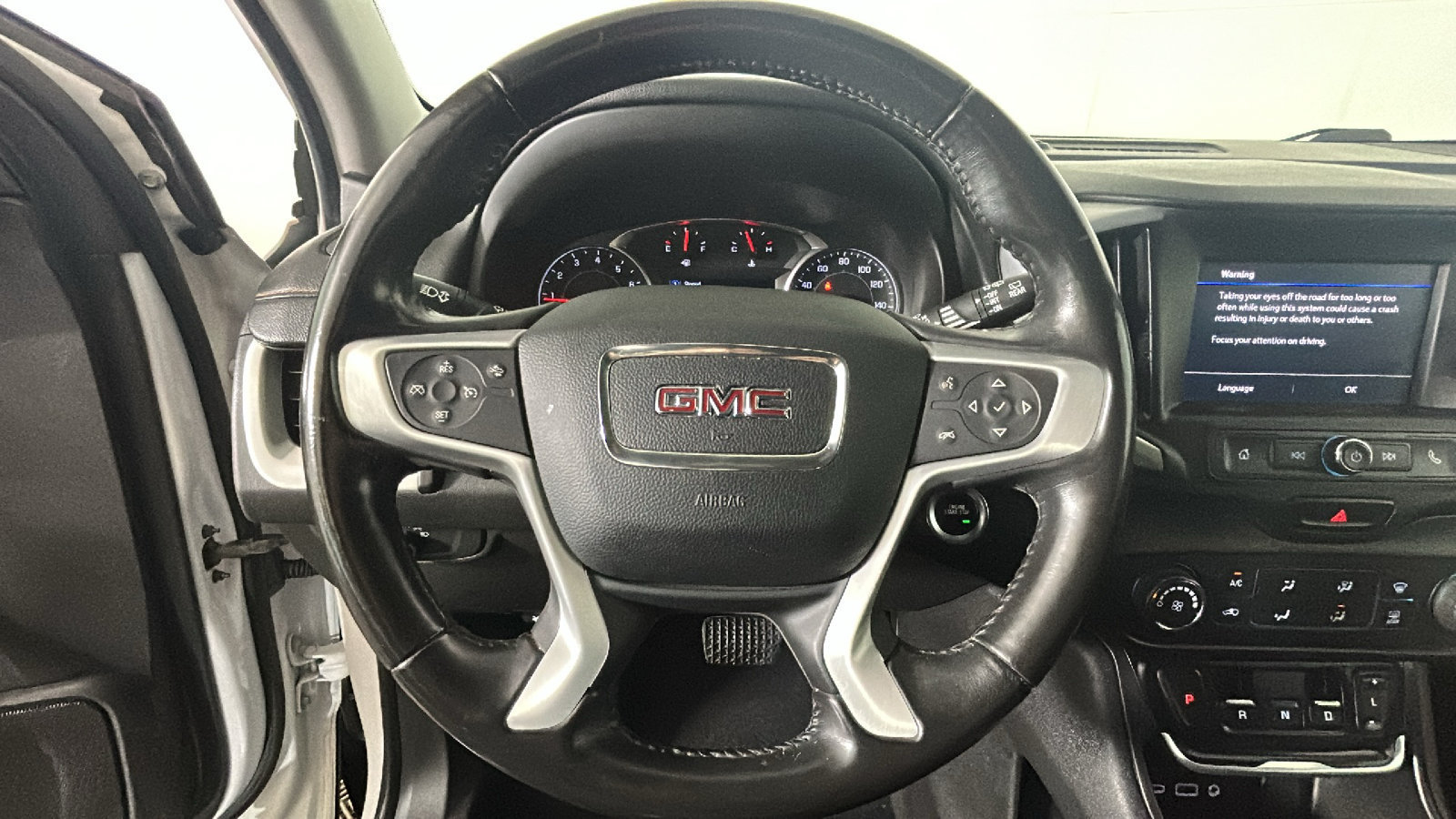 Used 2020 GMC Terrain SLE FWD image 15