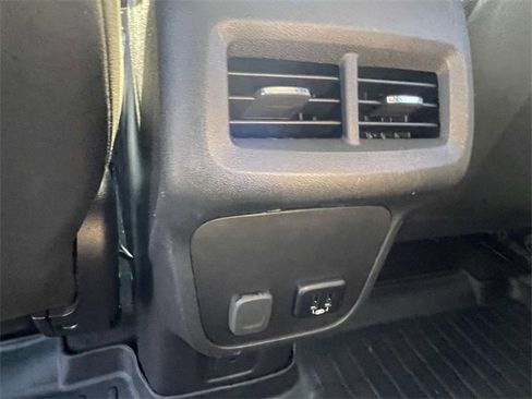 Certified 2018 Chevrolet Equinox LT w/ Sun & Infotainment Package image 12