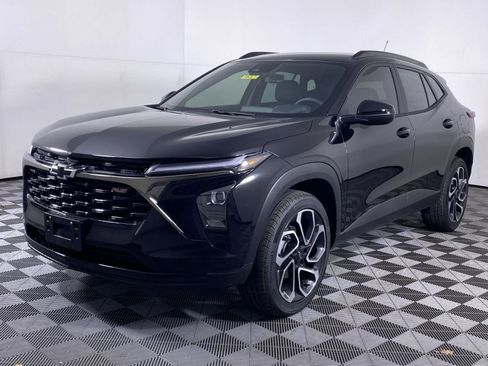New 2026 Chevrolet Trax RS w/ Driver Confidence Package FWD image 16
