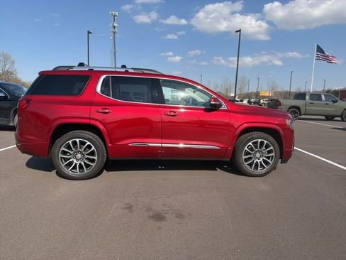 Used 2021 GMC Acadia Denali w/ Denali Ultimate Package image 6