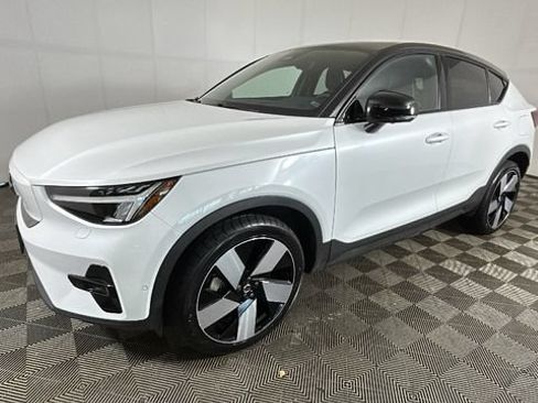 Used 2023 Volvo C40 P8 Recharge Ultimate AWD/4WD image 6