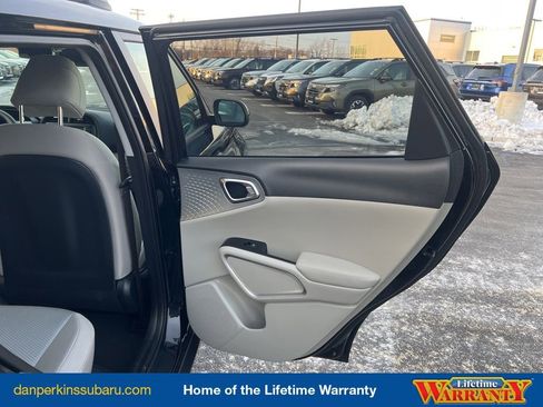 Used 2025 Kia Soul LX w/ LX Technology Package image 33
