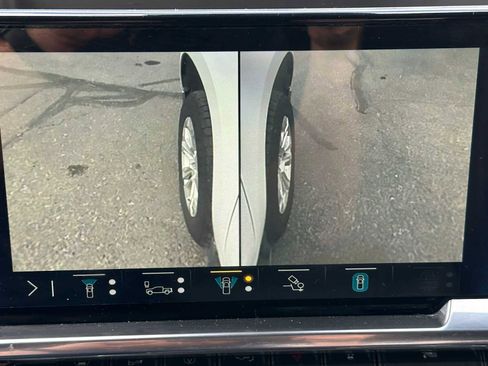 Used 2023 Chevrolet Silverado 1500 LTZ image 30