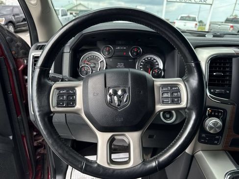 Used 2018 RAM 1500 Laramie w/ Convenience Group AWD/4WD image 15