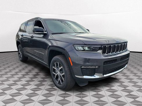 New 2025 Jeep Grand Cherokee L Limited w/ Luxury Tech Group II image 2