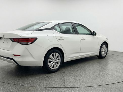 Used 2025 Nissan Sentra S FWD image 9