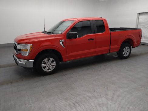 Used 2022 Ford F150 XLT w/ Trailer Tow Package RWD image 2