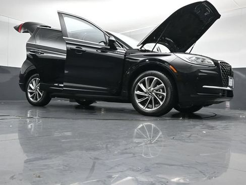 Certified 2025 Lincoln Corsair Grand Touring AWD/4WD image 53