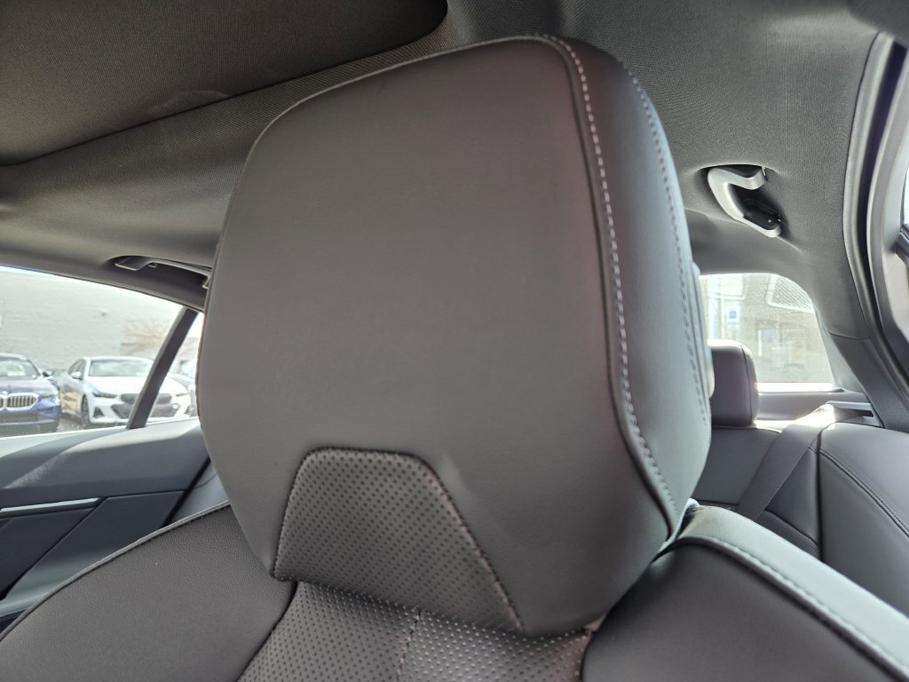 Certified 2026 BMW i5 eDrive40 AWD/4WD image 17