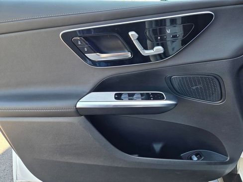 Used 2025 Mercedes-Benz GLC 43 AMG 4MATIC image 17