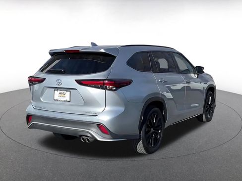 Used 2025 Toyota Highlander XSE image 14