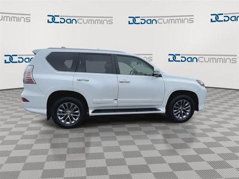 Used 2019 Lexus GX 460 Luxury image 9