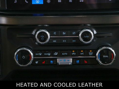 Used 2024 Ford F250 Lariat w/ Black Appearance Package AWD/4WD image 21