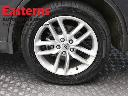 Used 2024 Dodge Durango GT RWD image 8