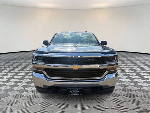 Used 2019 Chevrolet Silverado 1500 LT AWD/4WD image 2