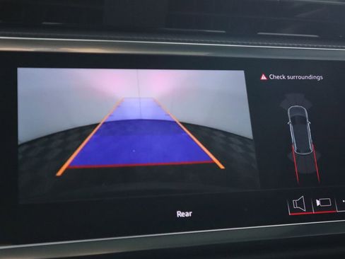 Used 2025 Audi Q3 2.0T Premium w/ Convenience Package image 17