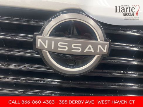 Certified 2025 Nissan Murano SV AWD/4WD image 16