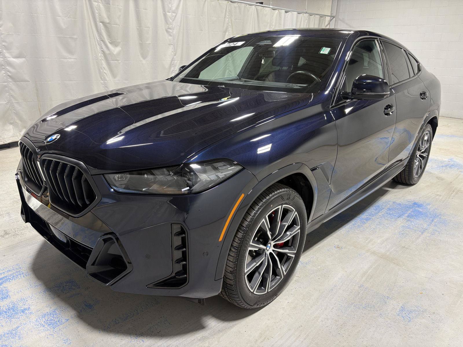 Used 2024 BMW X6 xDrive40i w/ Premium Package AWD/4WD image 1