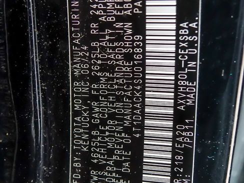 Used 2025 Toyota Camry SE image 26