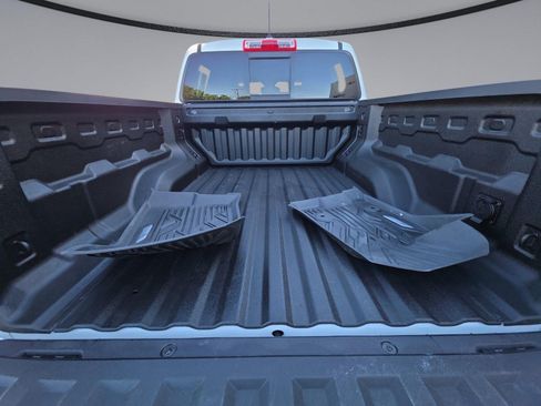 Certified 2024 Chevrolet Colorado Z71 w/ Z71 Convenience Package 2 AWD/4WD image 34