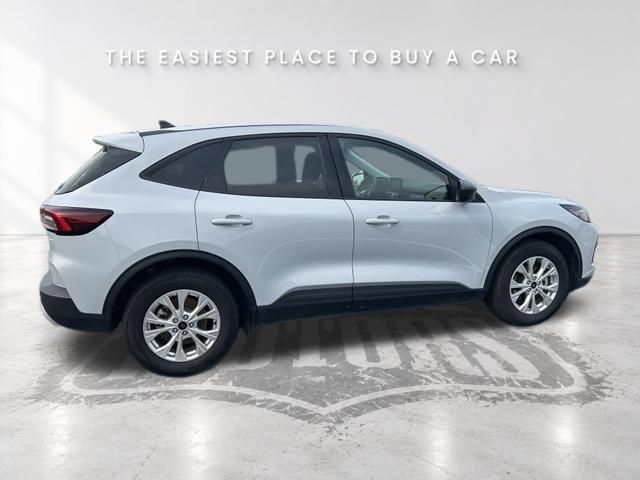 Used 2025 Ford Escape Active FWD image 13
