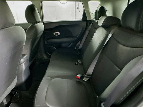 Used 2016 Kia Soul image 25