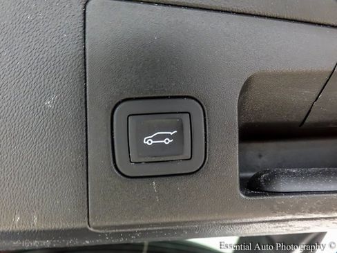 Certified 2025 Cadillac XT5 Premium Luxury image 22