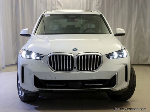 New 2026 BMW X5 xDrive50e w/ Executive Package image 5