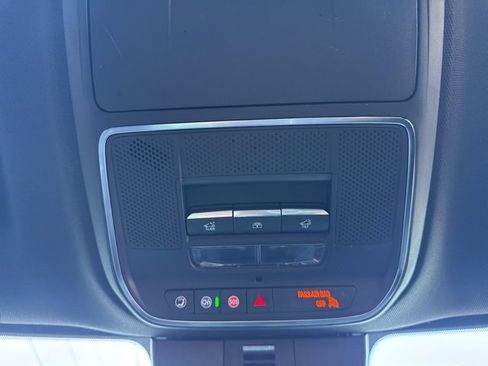 Used 2024 GMC Acadia Denali w/ Super Cruise Package image 22