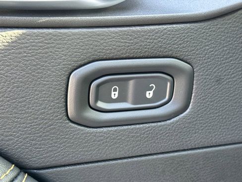 New 2026 Jeep Gladiator Sport AWD/4WD image 21