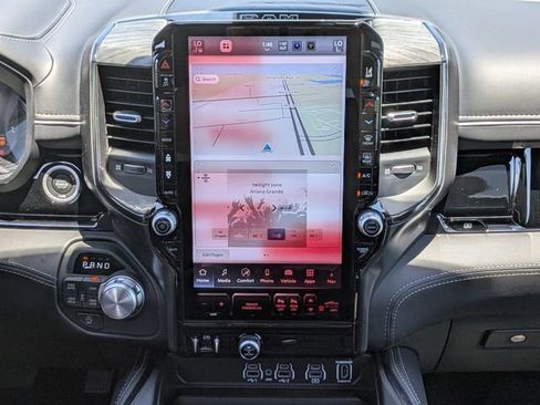 New 2025 RAM 1500 Limited AWD/4WD image 15