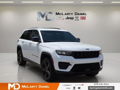 Used 2023 Jeep Grand Cherokee Altitude