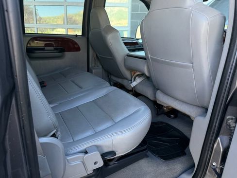 Used 2007 Ford F350 Lariat AWD/4WD image 39