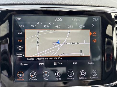 Used 2020 Jeep Grand Cherokee Limited w/ Luxury Group II AWD/4WD image 23