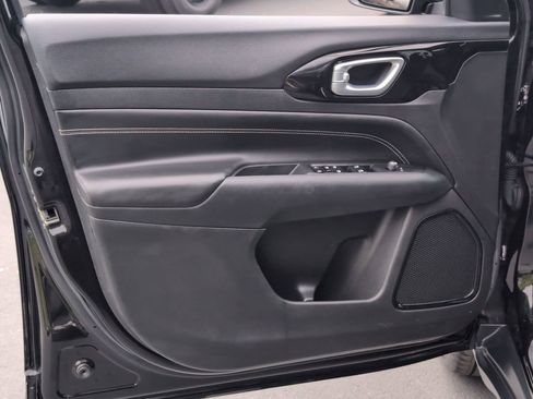 Certified 2022 Jeep Compass Altitude image 13