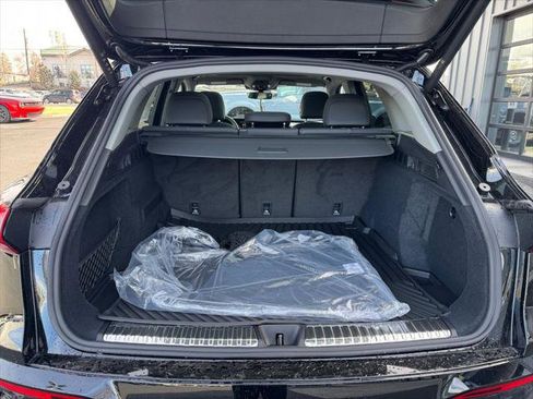 New 2025 Audi Q5 Premium image 25