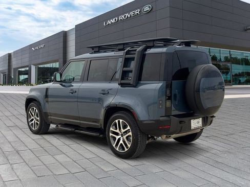 New 2026 Land Rover Defender 110 X-Dynamic SE AWD/4WD image 3